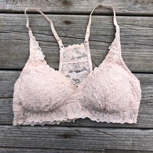 *DONATING SOON!* aerie bralette